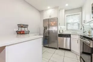 146-62 181st St, Springfield Gardens, NY 11413 - Photo 5