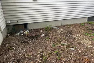 142 New York Ave, Sound Beach, NY 11789 - Photo 5