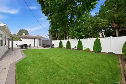 23 Needle Lane, Levittown, NY 11756 - Photo 31