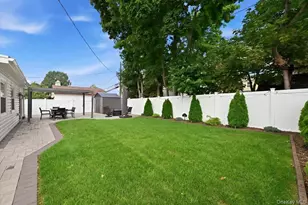 23 Needle Ln, Levittown, NY 11756 - Photo 31