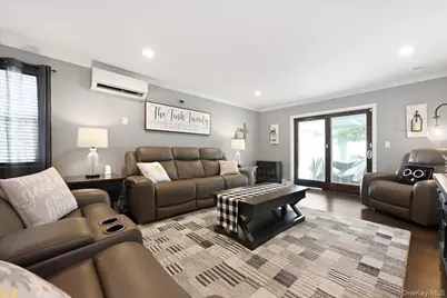 23 Needle Lane, Levittown, NY 11756 - Photo 13
