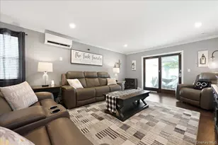 23 Needle Ln, Levittown, NY 11756 - Photo 13