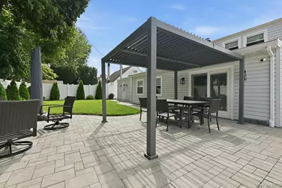 23 Needle Lane, Levittown, NY 11756 - Photo 35