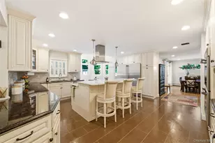 8 Clayton Dr, Dix Hills, NY 11746 - Photo 5