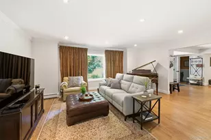 8 Clayton Dr, Dix Hills, NY 11746 - Photo 9