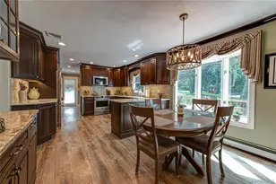 14 Breeze Hill Rd, Northport, NY 11768 - Photo 11