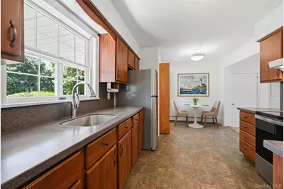 395 Uhl Lane, Orient, NY 11957 - Photo 7