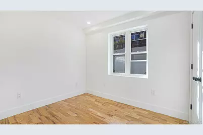 1011 E 221st Street, Bronx, NY 10469 - Photo 9