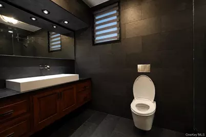 28 Durges Street, New York, NY 10304 - Photo 9