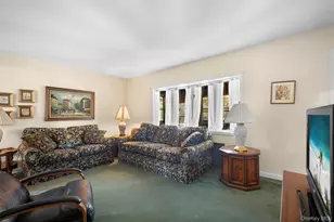 77 Pilgrim Ln, Westbury, NY 11590 - Photo 13
