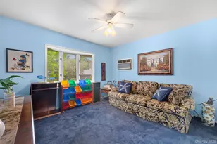 77 Pilgrim Ln, Westbury, NY 11590 - Photo 19