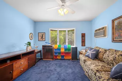 77 Pilgrim Lane, Westbury, NY 11590 - Photo 21