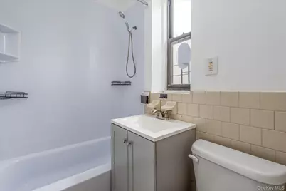 71-06 Grand Avenue #3F, Maspeth, NY 11378 - Photo 7