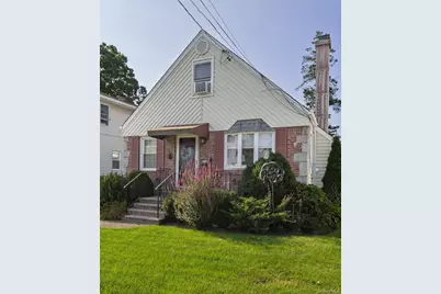 528 Stratford Road, West Hempstead, NY 11550 - Photo 1