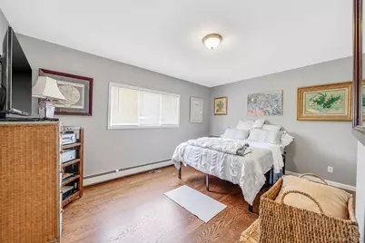 64 Mowbray Avenue, Bay Shore, NY 11706 - Photo 19