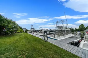 64 Mowbray Ave, Bay Shore, NY 11706 - Photo 45