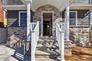 2461 Third Ave, East Meadow, NY 11554 - Photo 27