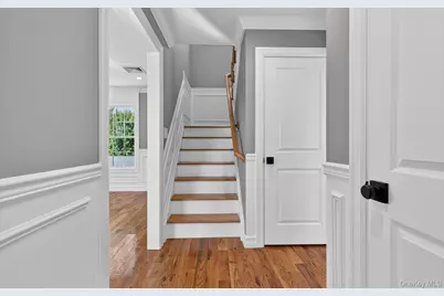2461 Third Avenue, East Meadow, NY 11554 - Photo 9
