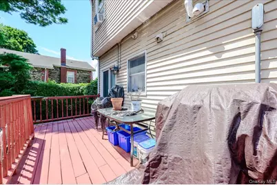 6 Angelo Place, Port Chester, NY 10573 - Photo 9