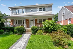 59 S Grand St, Westbury, NY 11590 - Photo 3