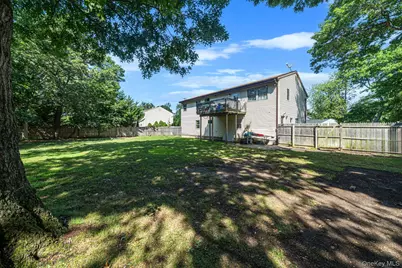452 Ocean Avenue, Central Islip, NY 11722 - Photo 7