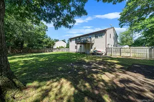 452 Ocean Ave, Central Islip, NY 11722 - Photo 7