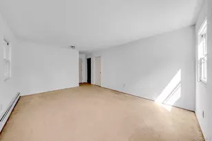 452 Ocean Ave, Central Islip, NY 11722 - Photo 17