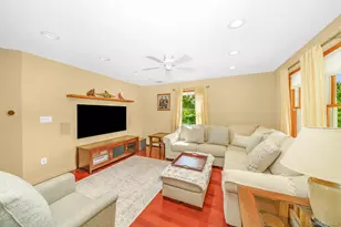 219 Leonard St, North Bellmore, NY 11710 - Photo 9