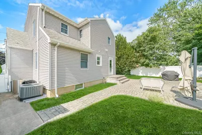 219 Leonard Street, North Bellmore, NY 11710 - Photo 5