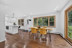 6A Rochester Ct, Huntington, NY 11743 - Photo 5