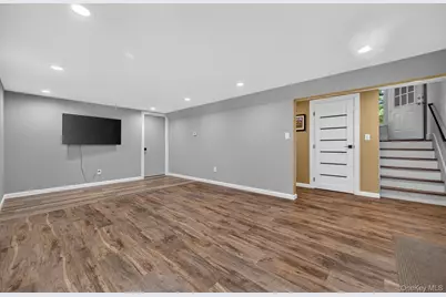 6A Rochester Court, Huntington, NY 11743 - Photo 15