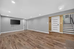 6A Rochester Ct, Huntington, NY 11743 - Photo 15
