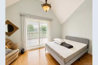 822 Dean Avenue, Bronx, NY 10465 - Photo 21