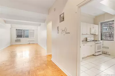 411 Bronx River Road #9A, Yonkers, NY 10704 - Photo 5