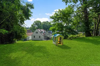 151 Seacord Road, New Rochelle, NY 10804 - Photo 31