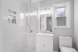 151 Seacord Rd, New Rochelle, NY 10804 - Photo 17