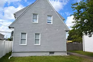 34 Frazier St, Hempstead, NY 11550 - Photo 19