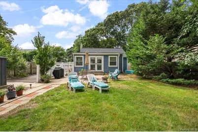 1347 Peters Boulevard, Bay Shore, NY 11706 - Photo 23