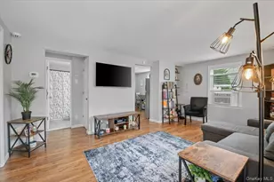 1347 Peters Blvd, Bay Shore, NY 11706 - Photo 3