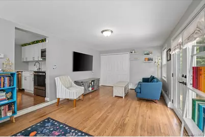 1347 Peters Boulevard, Bay Shore, NY 11706 - Photo 11