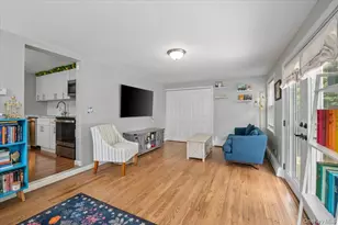 1347 Peters Blvd, Bay Shore, NY 11706 - Photo 11
