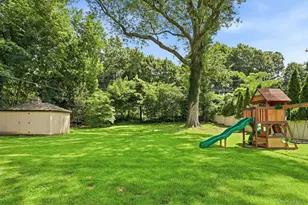 53 Beechwood Dr, Glen Head, NY 11545 - Photo 25