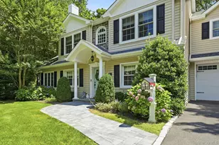 53 Beechwood Dr, Glen Head, NY 11545 - Photo 3