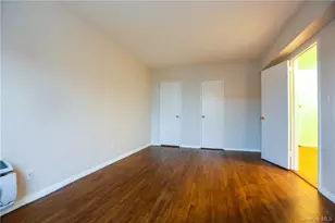 730 Pelham Rd, New Rochelle, NY 10805 - Photo 11