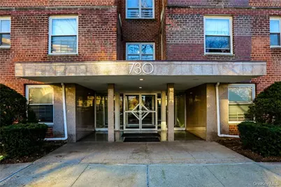730 Pelham Road #2D, New Rochelle, NY 10805 - Photo 3