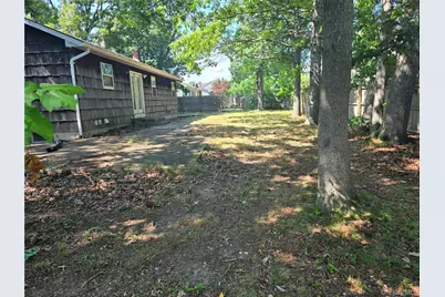 5 Gores Drive, Mastic, NY 11950 - Photo 29