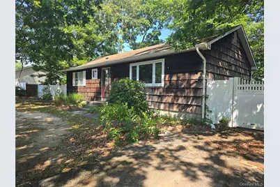 5 Gores Drive, Mastic, NY 11950 - Photo 3