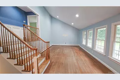 115 Park Lane, West Harrison, NY 10604 - Photo 9