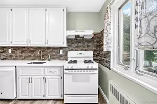 52 Lawrence Dr, White Plains, NY 10603 - Photo 7