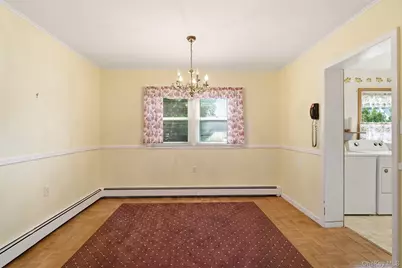 21 Appletree Lane, Carle Place, NY 11514 - Photo 9